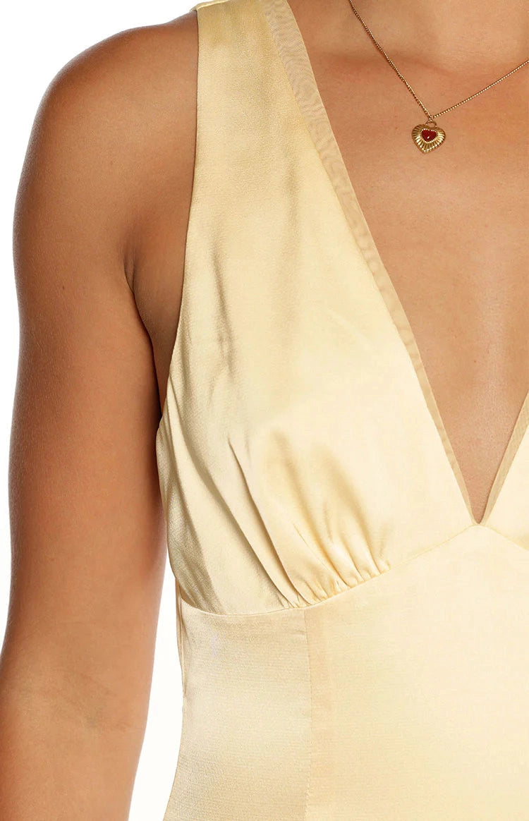 Romantic Mermaid V Sleeveless Keyhole Back Long Prom Dress