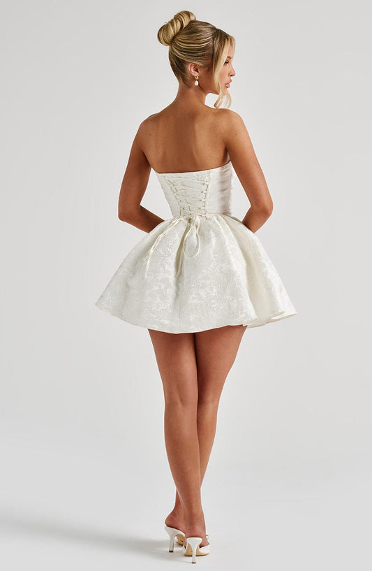 Chic A-Line Strapless Sleeveless Lace Up Back Mini Homecoming Dress