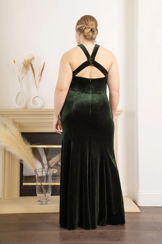 Back view of forest green plus size velvet bridesmaid dress with strappy cutout back, zipper closure and floor-length skirt by roselledress