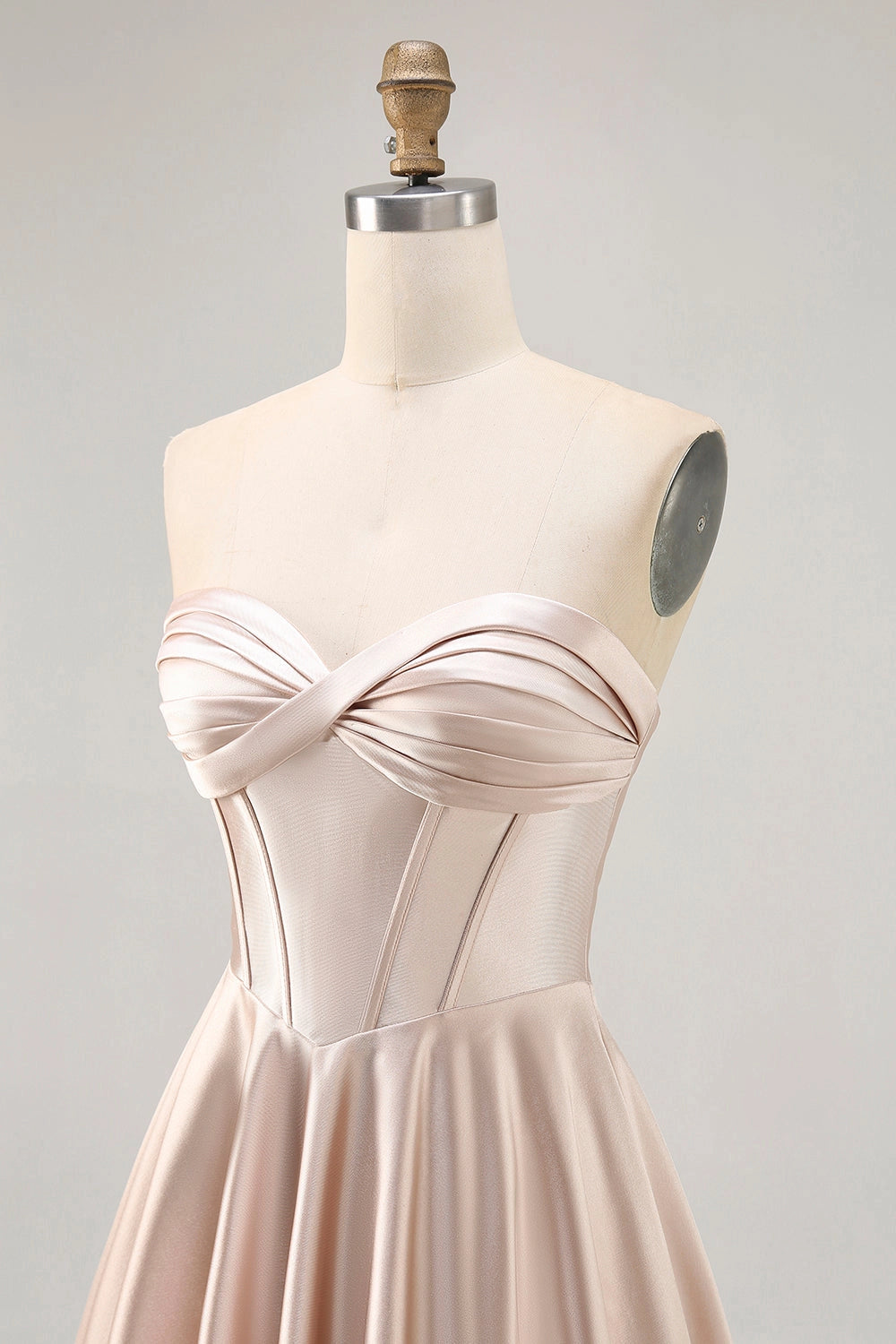Champagne A-Line Twist Strapless Lace Up Back Mini Homecoming Dress