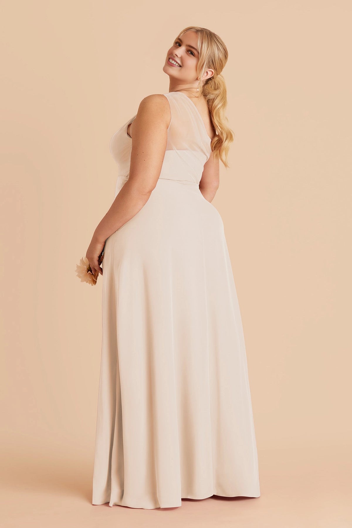 Flowy Chiffon A‑Line One‑Shoulder Sleeveless Mesh Back Slit Maxi Plus Size Bridesmaid Dress