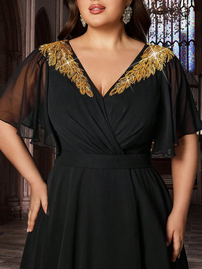 Black Plus Size A‑Line V‑Neck Flare‑Chiffon‑Sleeve Solid‑Back Floor‑Length Prom Dress