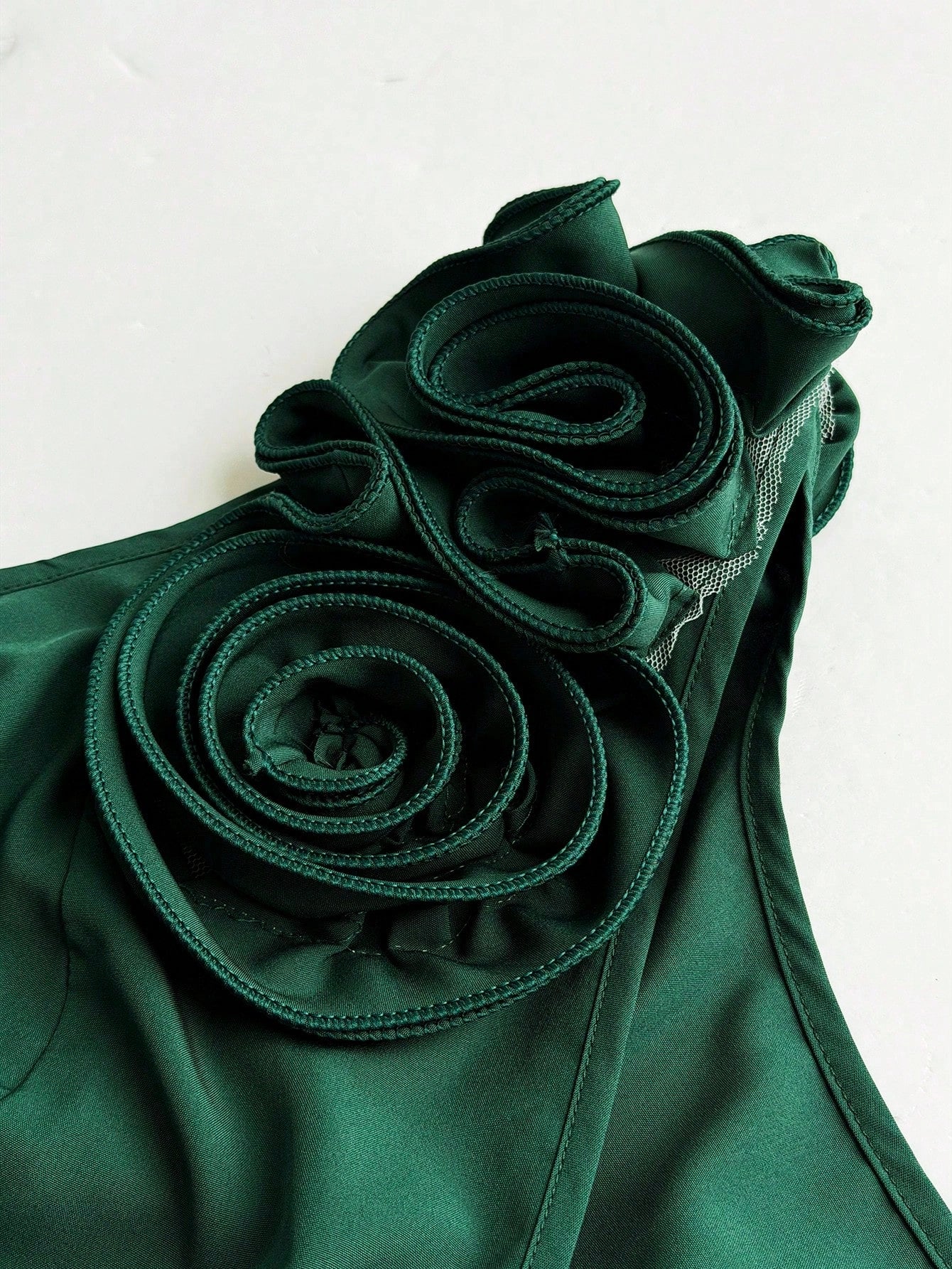 Plus Size Emerald‑Green A‑Line V‑Neck Sleeveless Simple‑Back Floor‑Length Prom Dress 