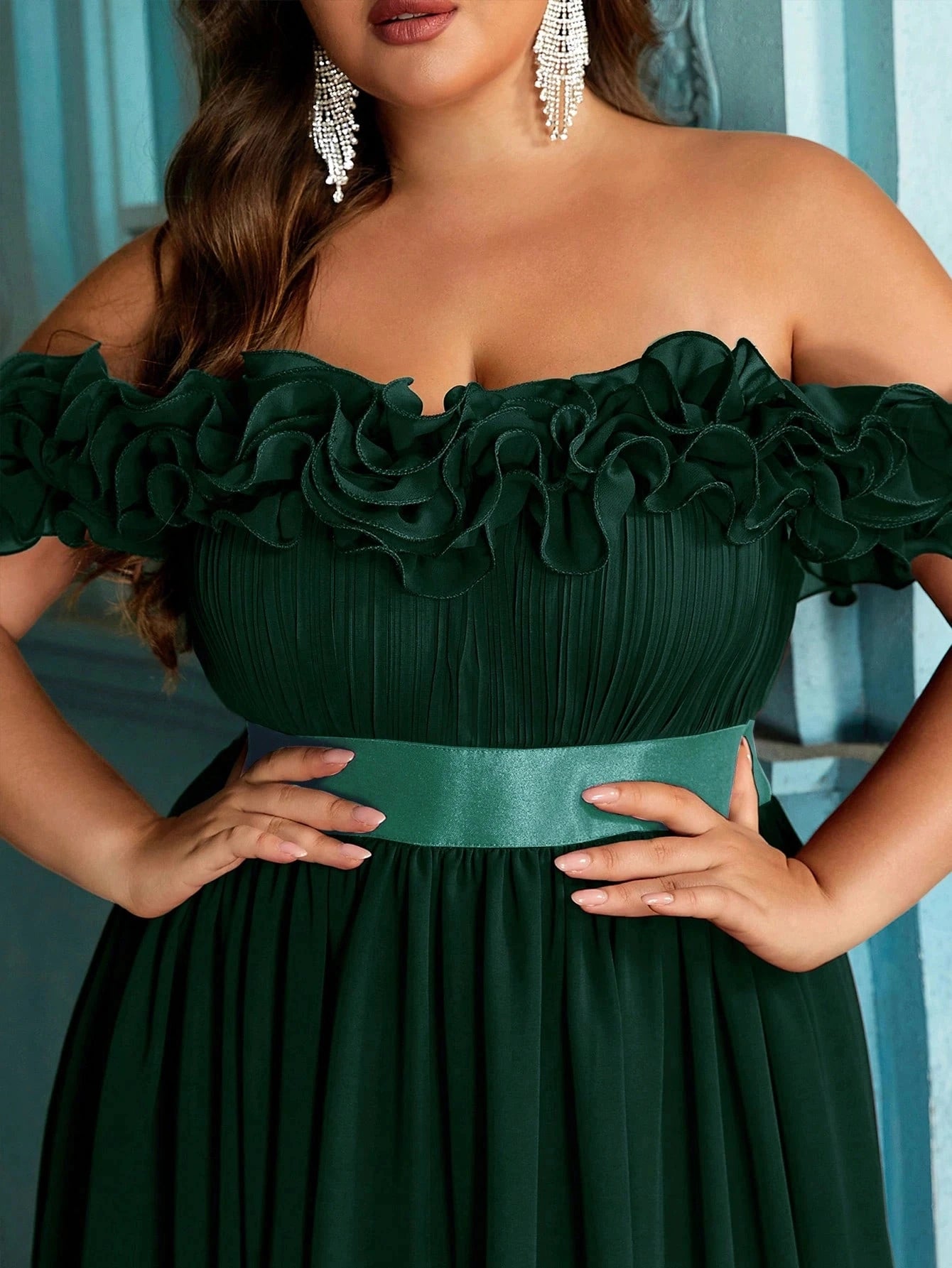 Dark Green Plus Size A‑Line Off‑Shoulder Ruffle‑Sleeve Open‑Back Floor‑Length Prom Dress