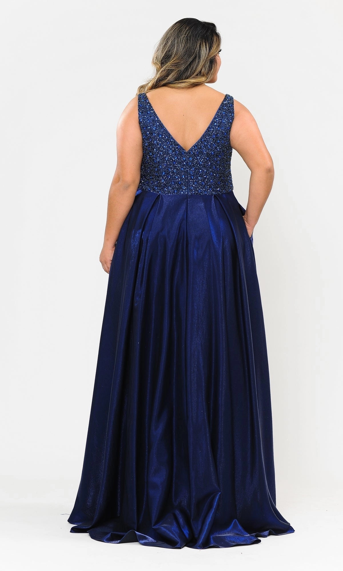 Luxury A-Line V-Neck Sleeveless V-Back Zipper Back Floor-Length Plus Size Beaded Prom Dress