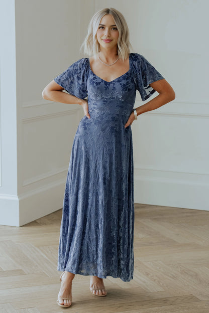 Plus Size Elegant A‑Line Sweetheart Short‑Sleeve Smocked‑Back Floor‑Length Mother Of The Bride Dress