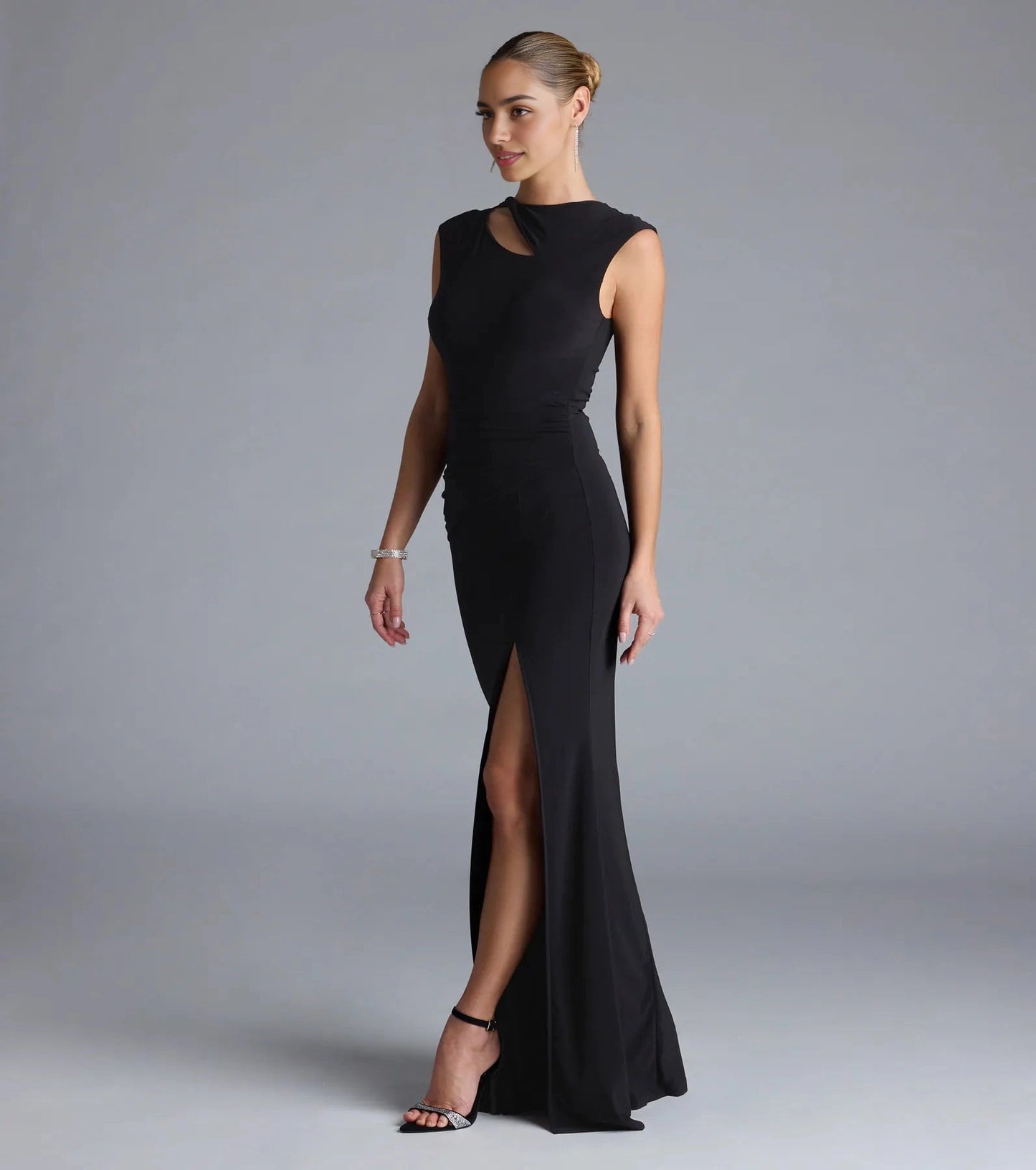 RoselleDress Black Cutout Neck Ruched Mermaid Prom  Dress