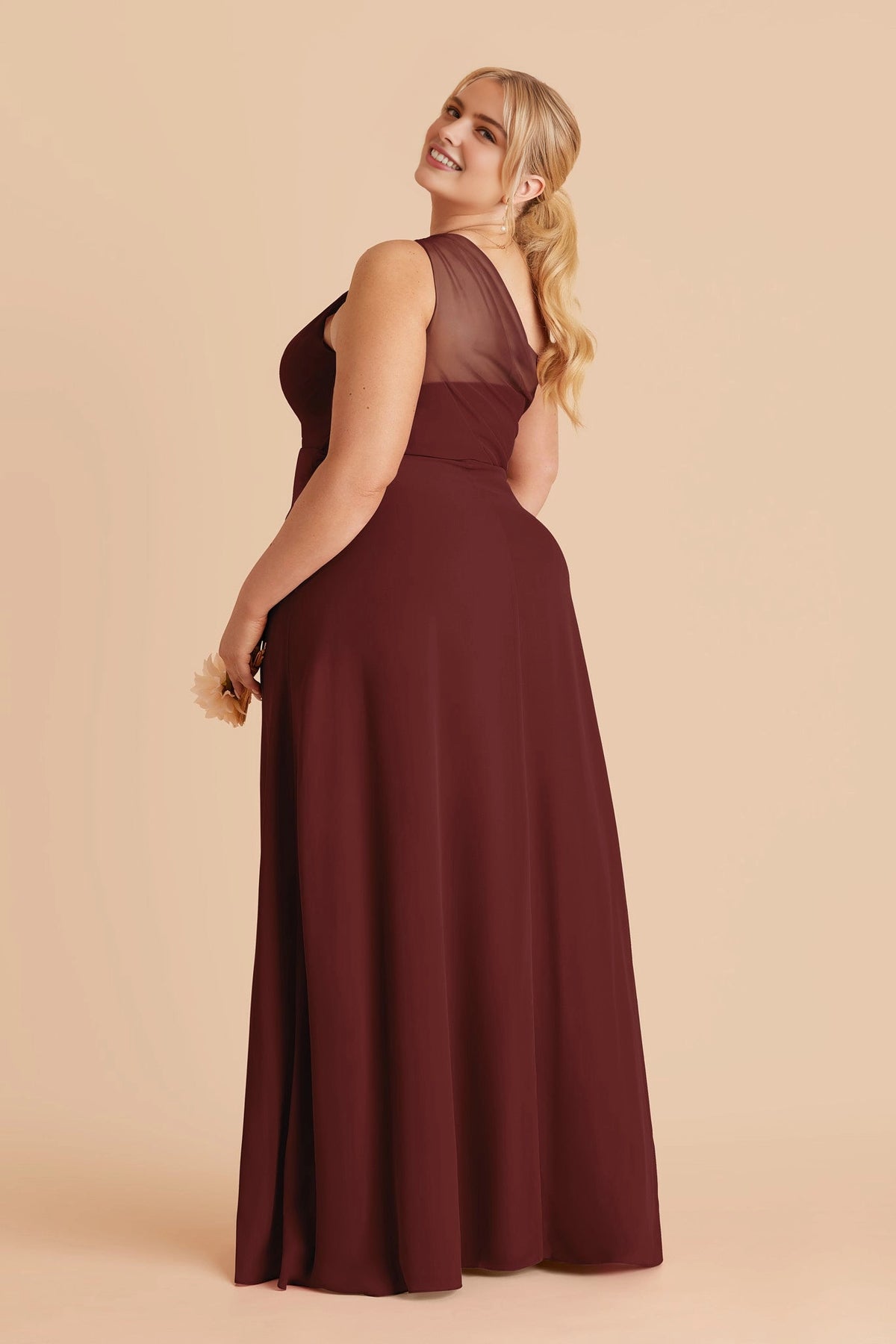 Flowy Chiffon A‑Line One‑Shoulder Sleeveless Mesh Back Slit Maxi Plus Size Bridesmaid Dress