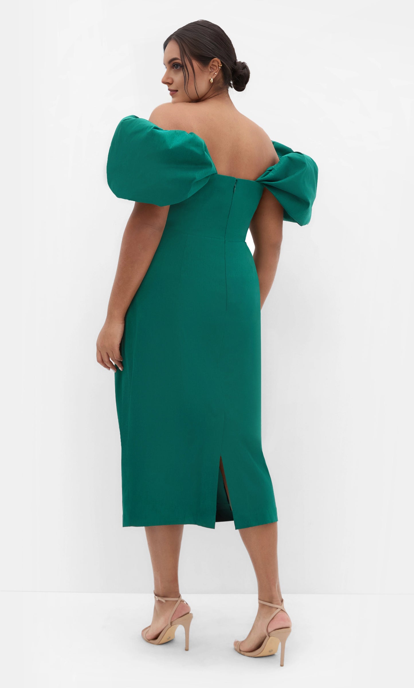 RoselleDress emerald green plus‑size sheath midi formal gown off‑shoulder puff sleeve back zipper with back slit dress back view wedding guest cocktail dress