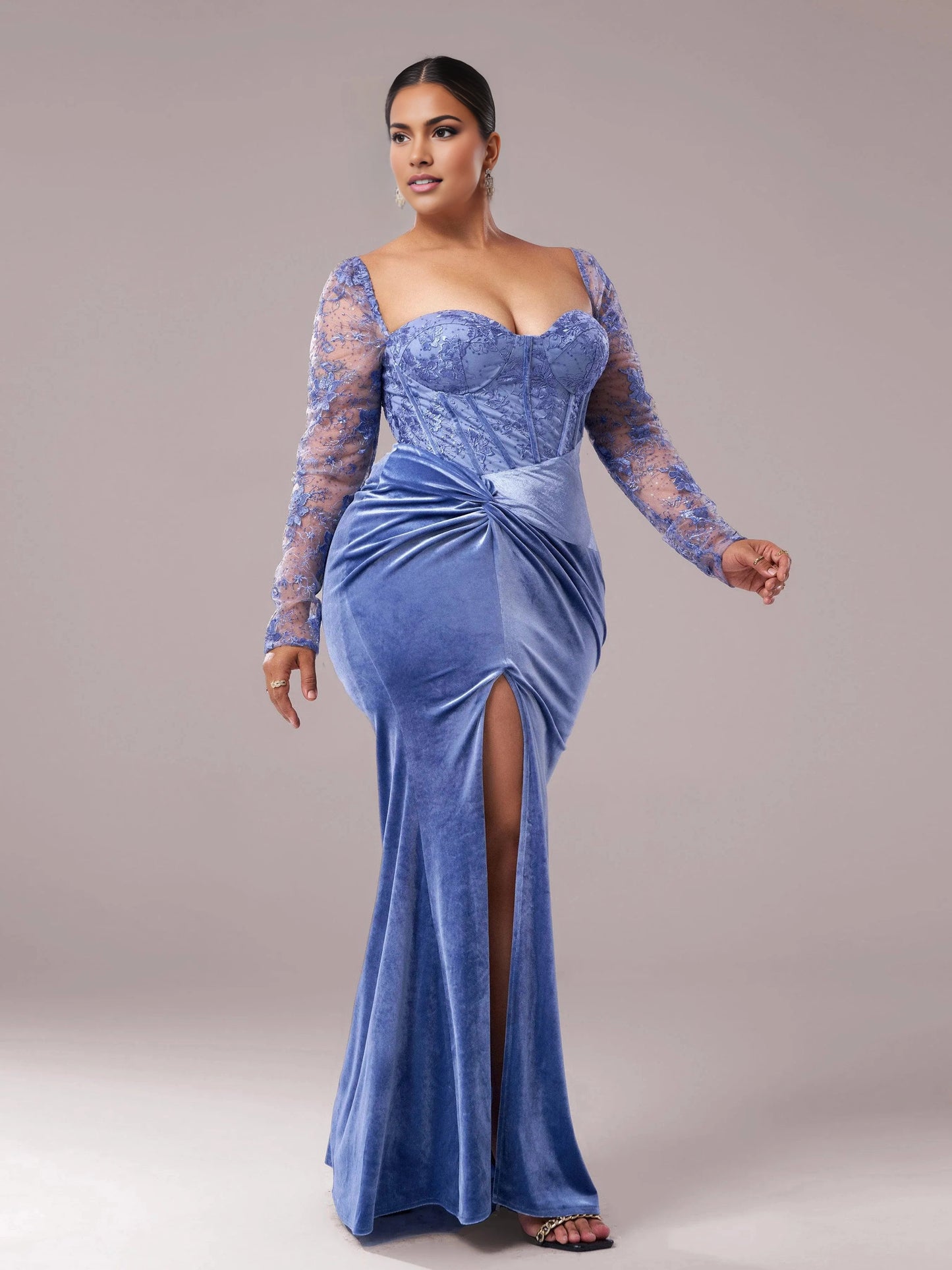Luxurious Mermaid Sweetheart Long‑Sleeve Lace‑Up‑Back Floor‑Length Plus Size Prom Dress