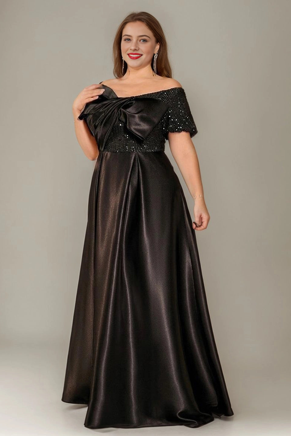 Glossy A-Line Off-The-Shoulder Short-Sleeve Zip-Back Floor-Length plus size Mother Of Bride Dress