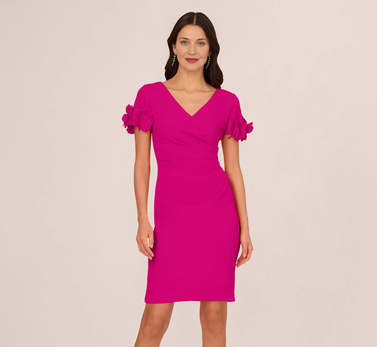 Chic Sheath V-Neck Short-Sleeve Closed-Back Knee-Length Mother of the Bride Dresses