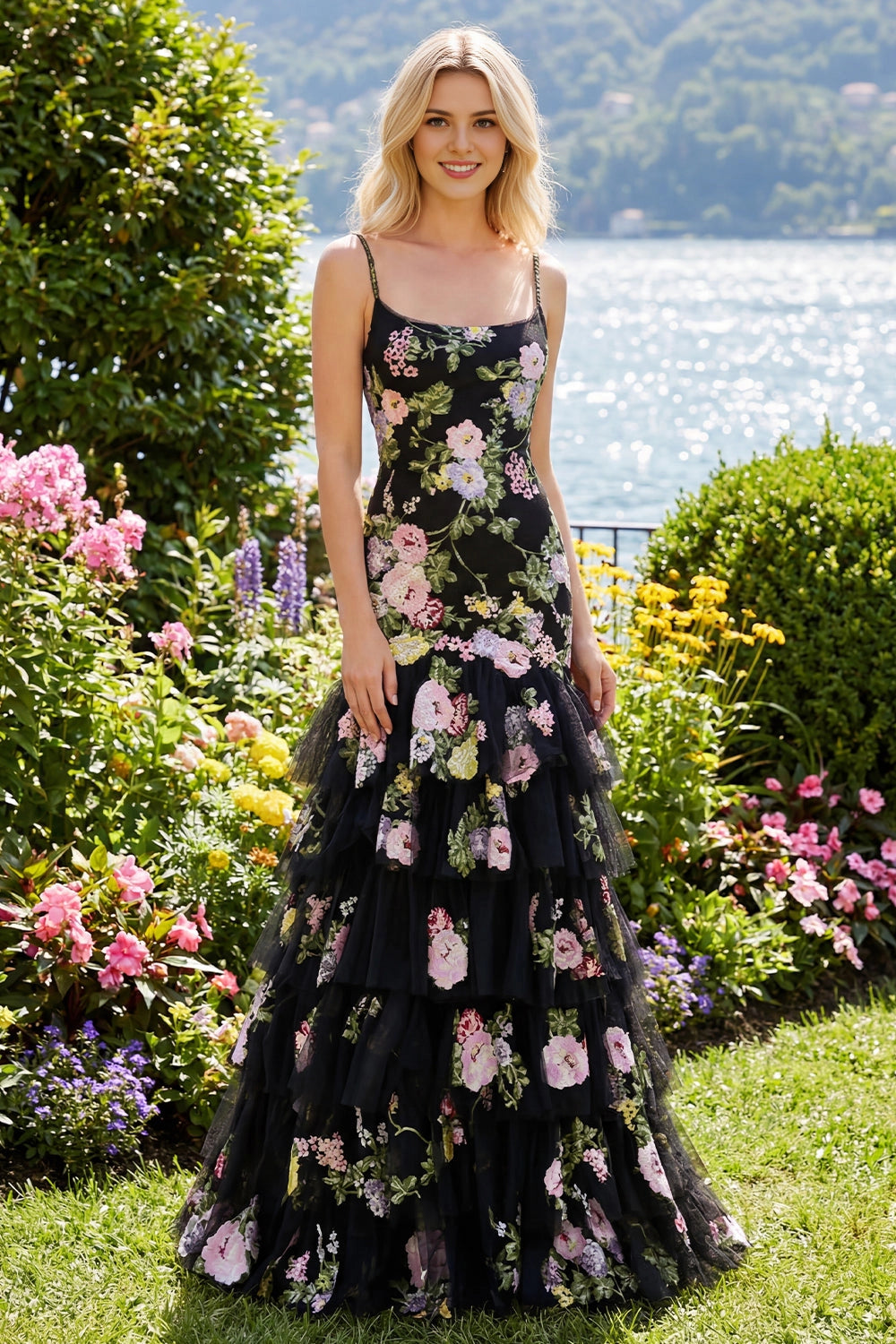 Black Plus‑Size Mermaid Square‑Neck Sleeveless Lace‑Up‑Back Sweep‑Train Prom Dress