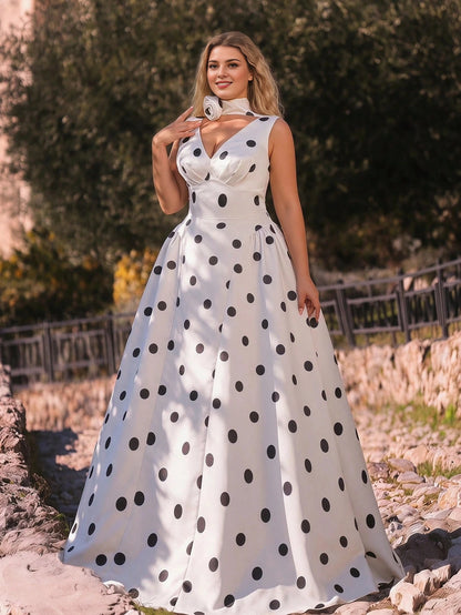 Plus Size Polka‑Dot A‑Line V‑Neck Sleeveless Corset‑Back Floor‑Length Prom Dress