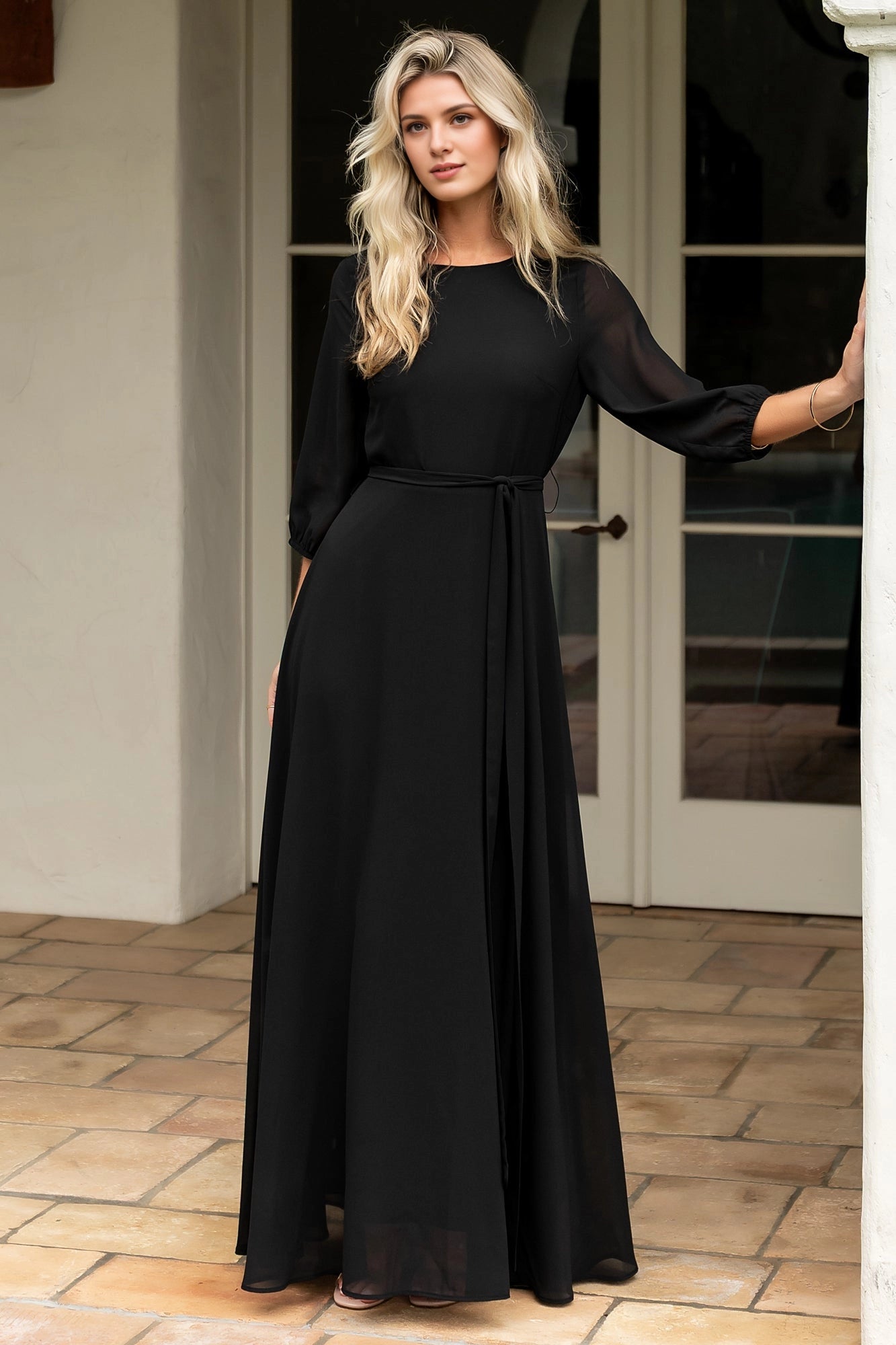 Flowy A-line Round Neck 3/4 Sleeve Keyhole-Back Maxi Mother Of Bride Dress