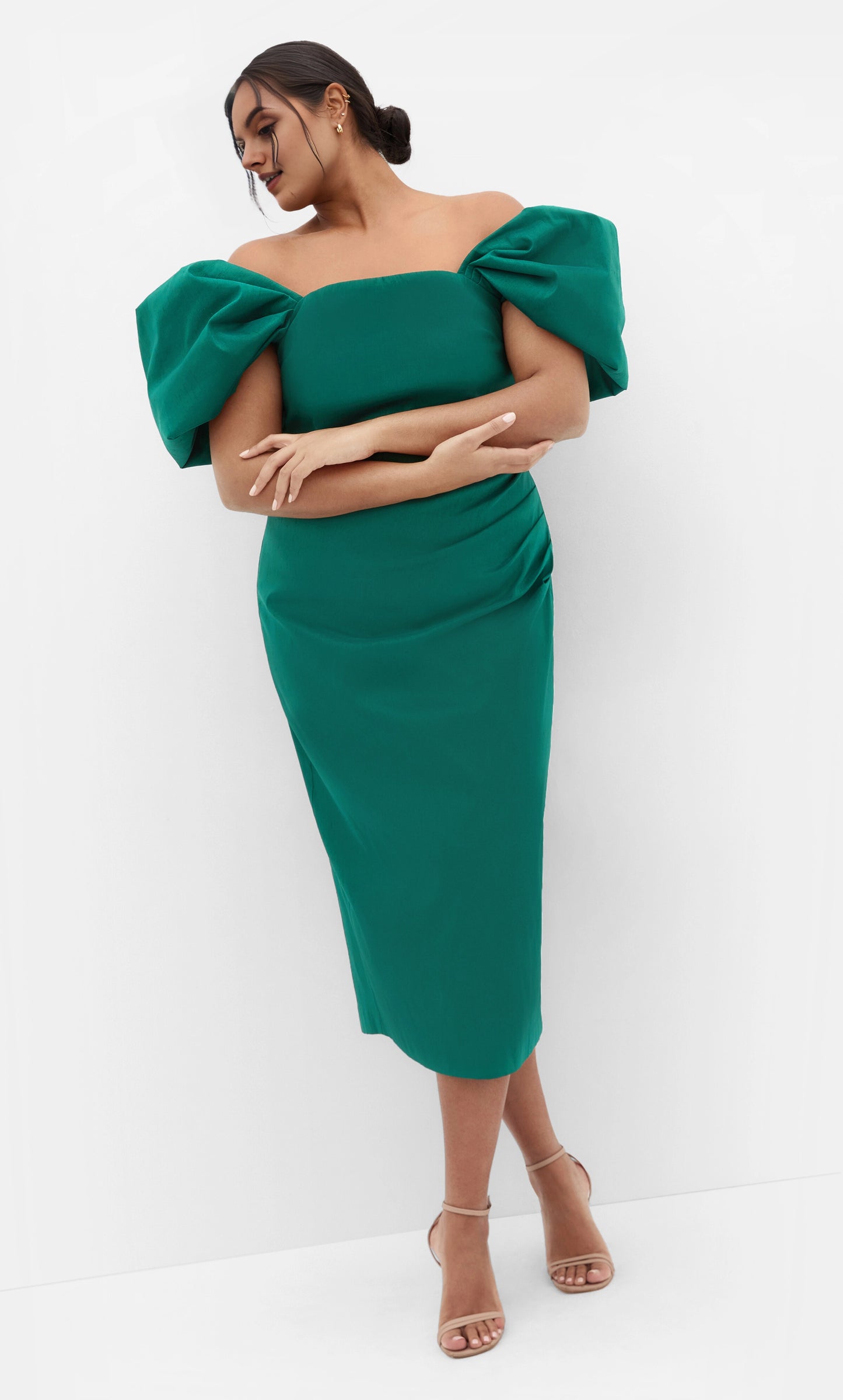 RoselleDress emerald green plus size wedding guest midi dress off‑the‑shoulder dramatic puff sleeve side ruched sheath dress front view cocktail formal gown