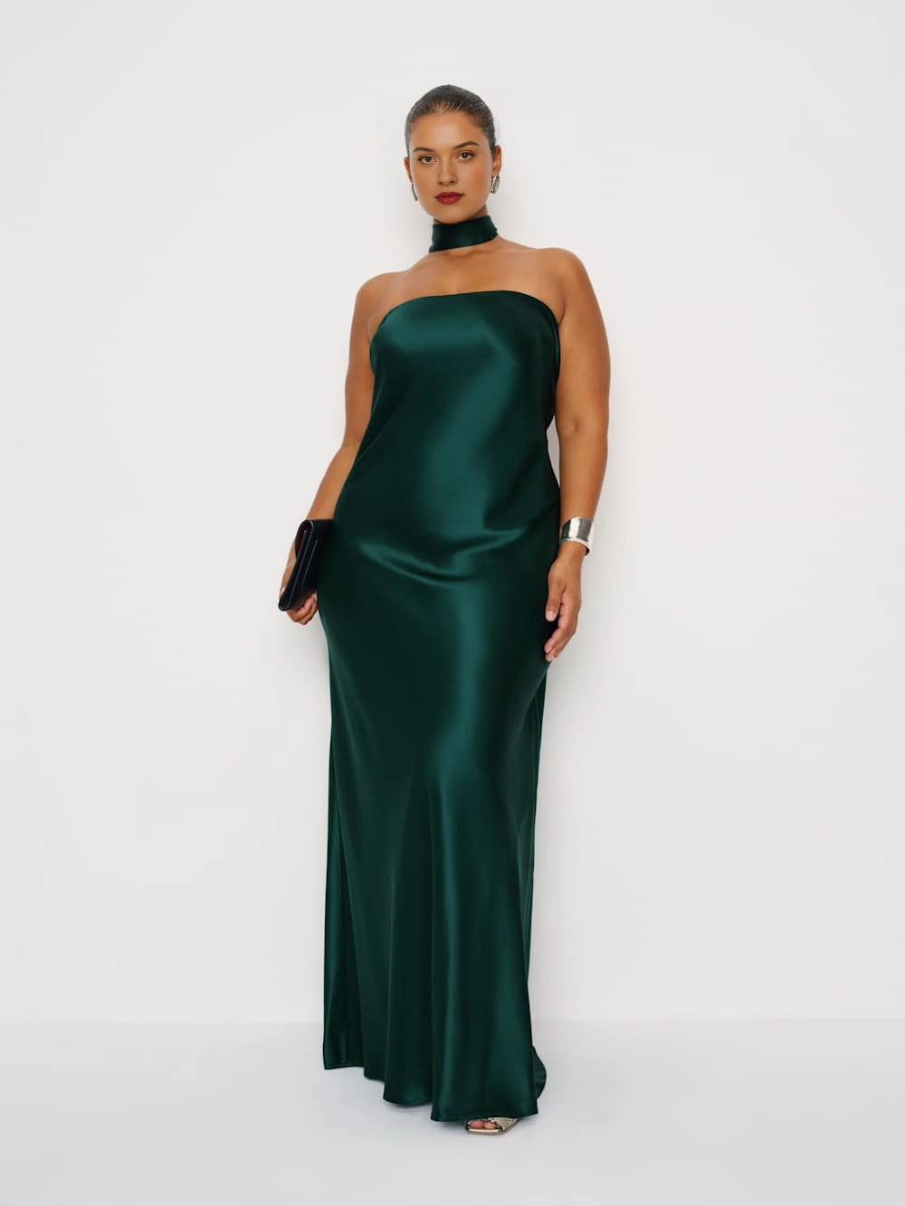 roselledress emerald green plus‑size strapless satin mermaid maxi dress with detachable choker halter neck elegant formal wedding guest gown front view