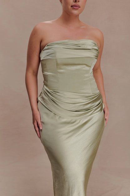Elegant Mermaid Strapless Sleeveless Straight Back Floor-Length Plus Size Evening Dress