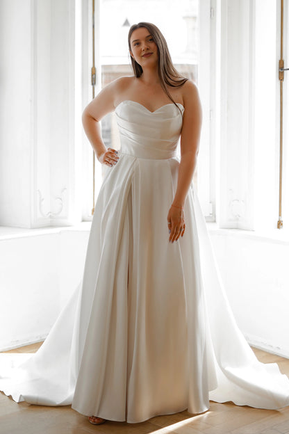 Elegant A-Line Sweetheart Strapless Lace-Up Back Plus Size Wedding Dress
